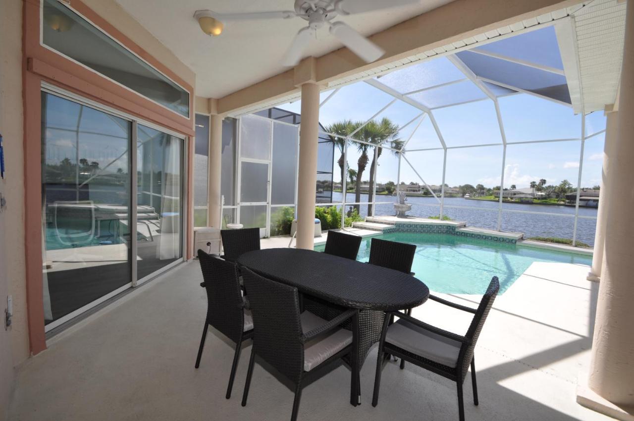 Sunset Bay Beautiful Pool Home - Bring Your Boat Or Jet Ski - Canal With Dock- Sleeps 10 - 4 Bd Palm Coast Exterior foto