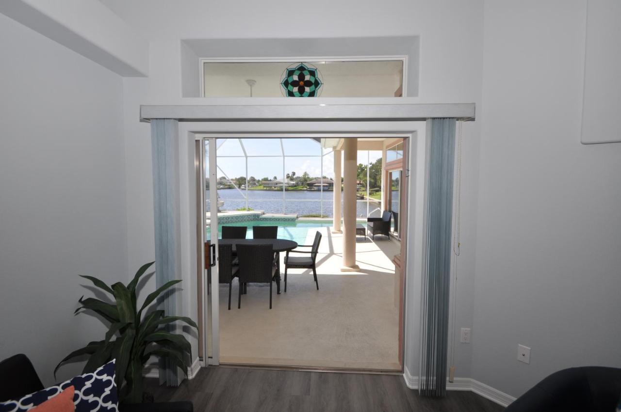 Sunset Bay Beautiful Pool Home - Bring Your Boat Or Jet Ski - Canal With Dock- Sleeps 10 - 4 Bd Palm Coast Exterior foto